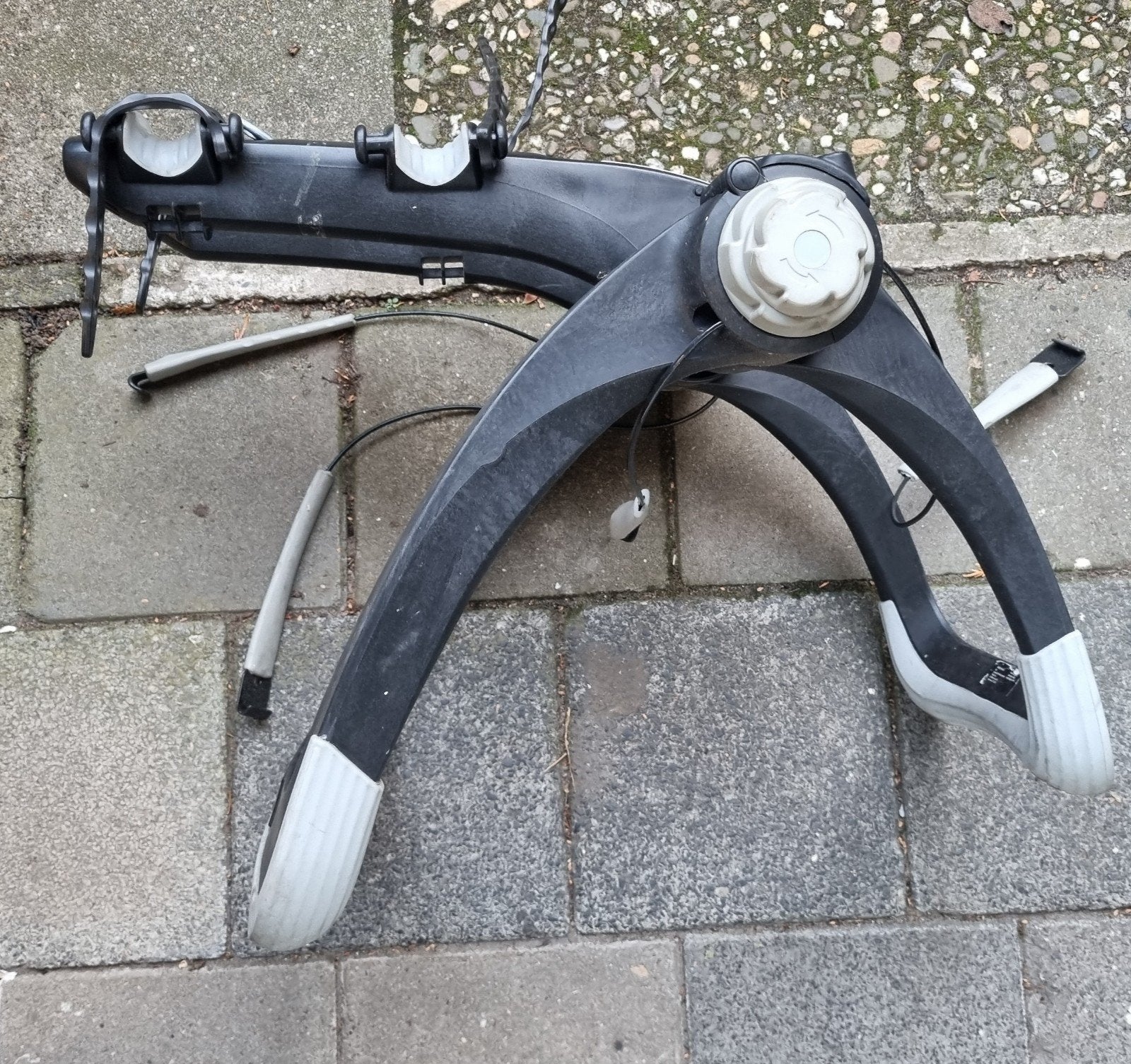 Thule Fietsendrager - GEEN trekhaak nodig. montage achterrui, Gebruikt, Brede banden, 2 fietsen, Achterklepdrager