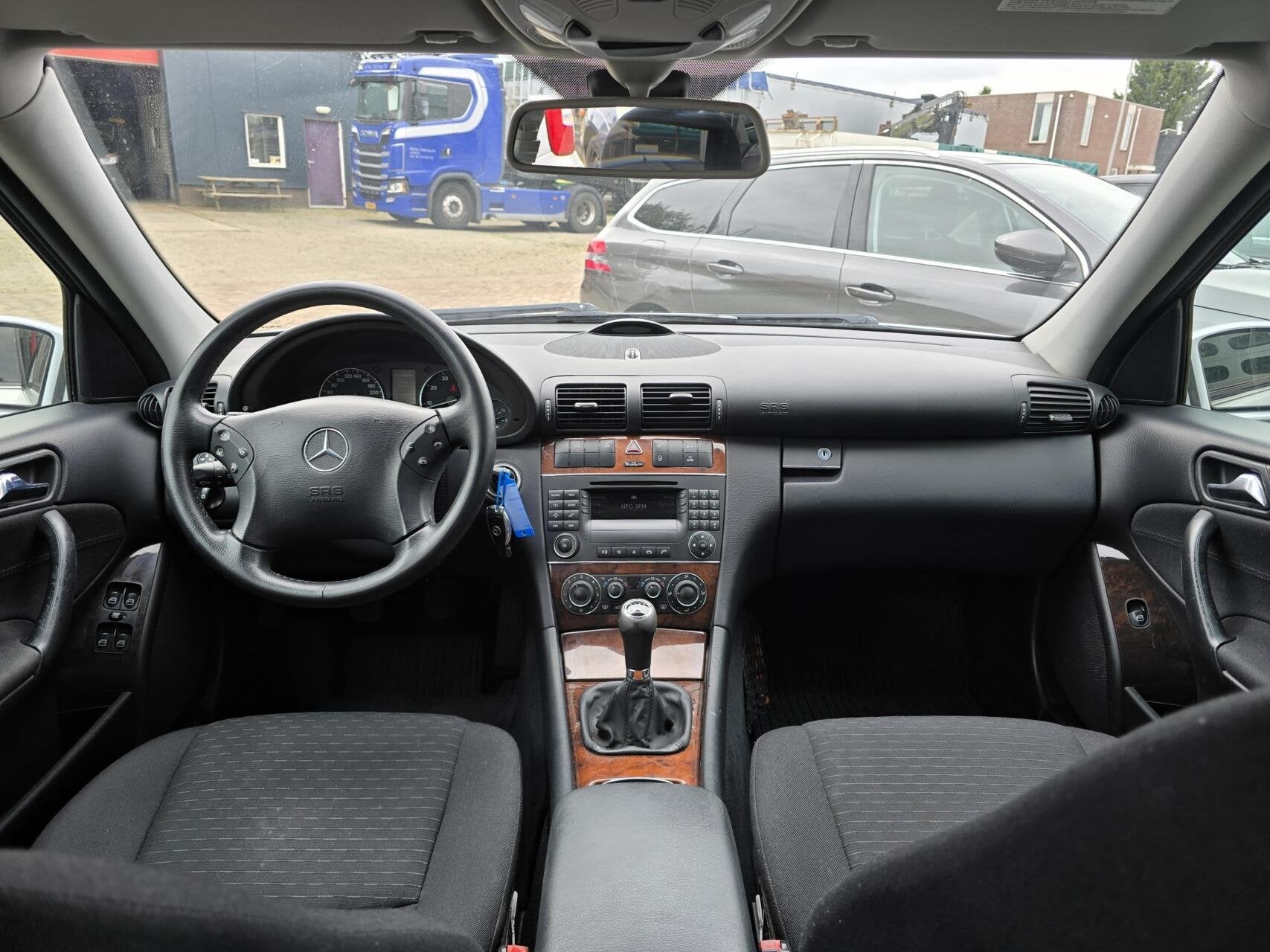 Mercedes C-klasse Combi 180 K Elegance Clima/Trekhaak/Cruise, Auto's, Gebruikt, Zwart, 1435 kg, 1796 cc