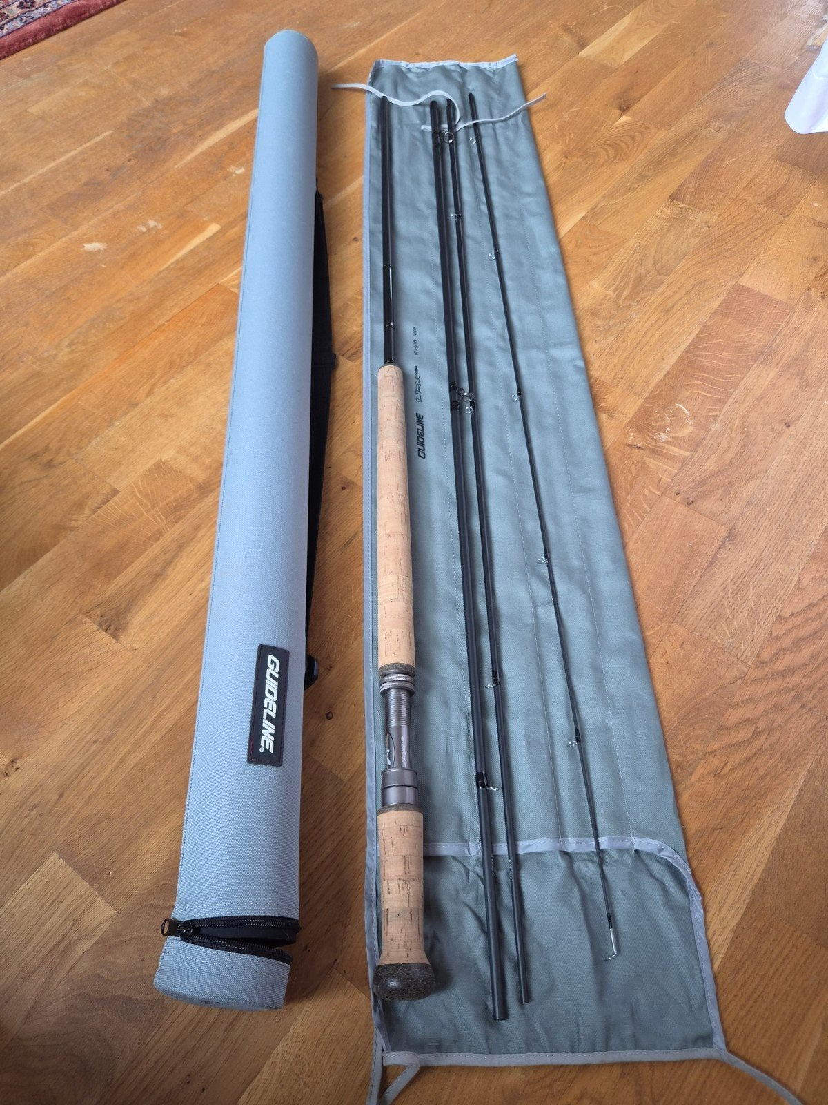 Guideline LPXe Vliegenhengel 14' #9/10 4-delig, Watersport en Boten, Ophalen, Zo goed als nieuw