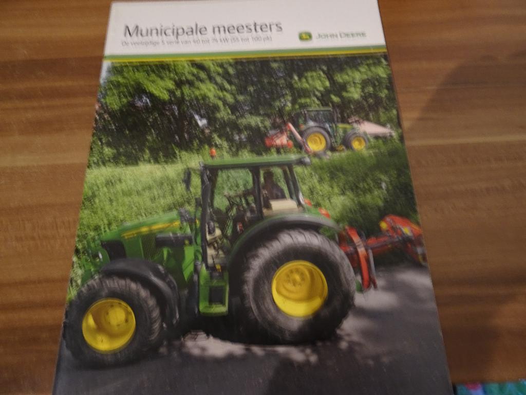 John deere  Municipale Meesters folder, Ophalen of Verzenden, Zo goed als nieuw, Folder