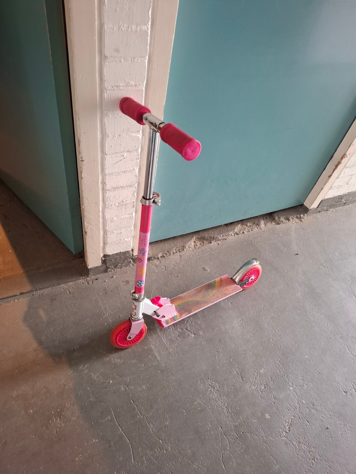 Roze kinderstep - Gebruikt maar in goede staat, Fietsen en Brommers, Ophalen of Verzenden, Gebruikt, Gewone step, Onbekend