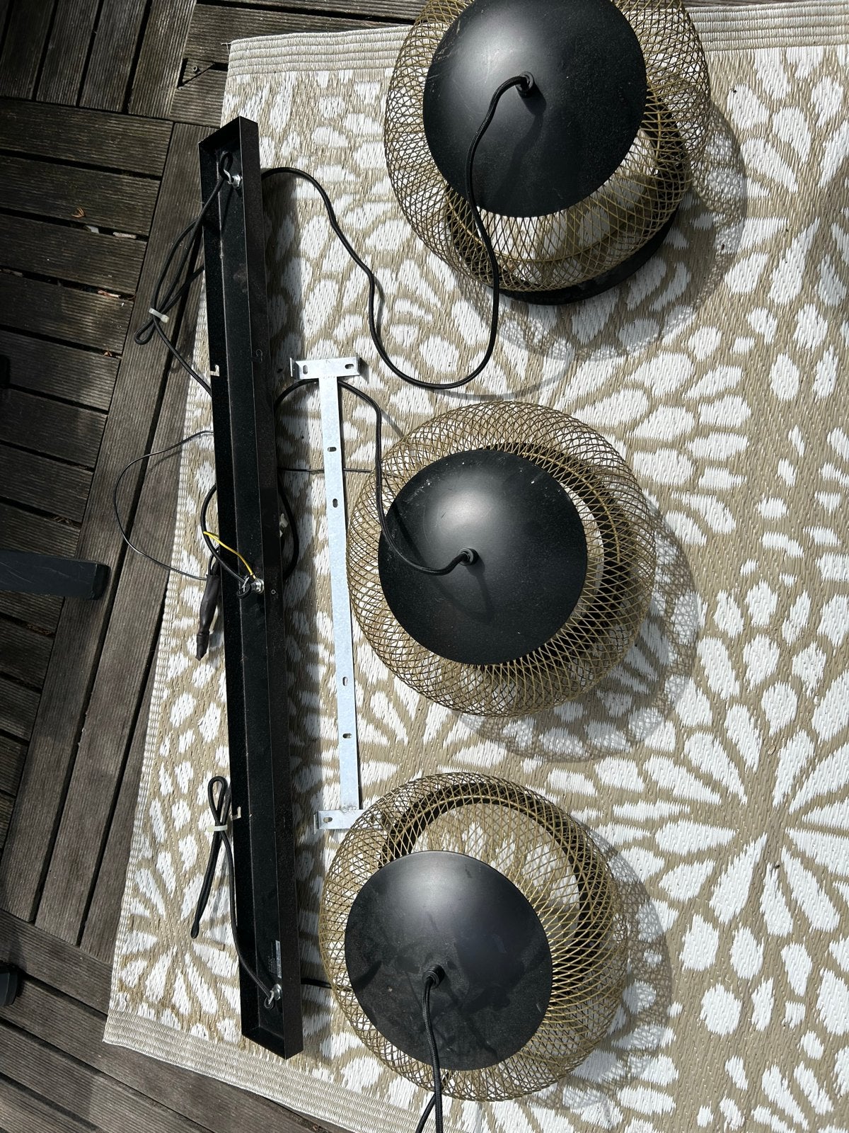 Moderne hanglamp met 3 gouden draadbollen, Ophalen, Gebruikt, Metaal, 75 cm of meer