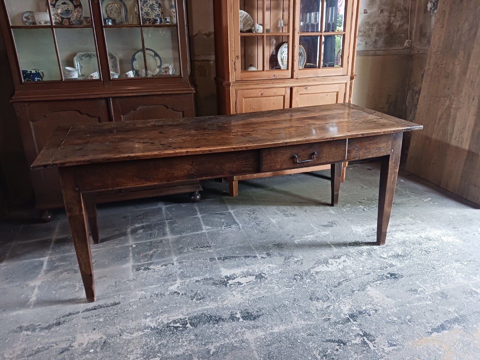 Antieke Franse Tafels, Ophalen