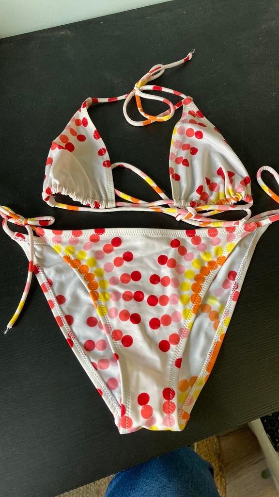 Stipjes bikini - S, Kleding | Dames, Ophalen of Verzenden, Zo goed als nieuw, Wit, Bikini