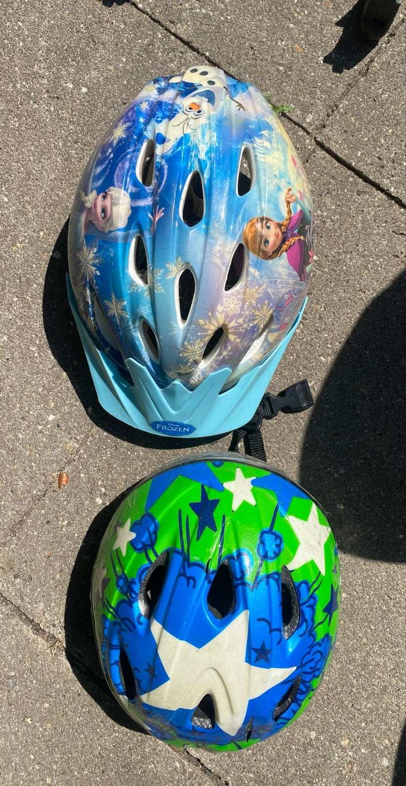 Fietshelmen voor kinderen: Frozen en Sterren, Ophalen, Gebruikt, Overige maten, Jongen of Meisje