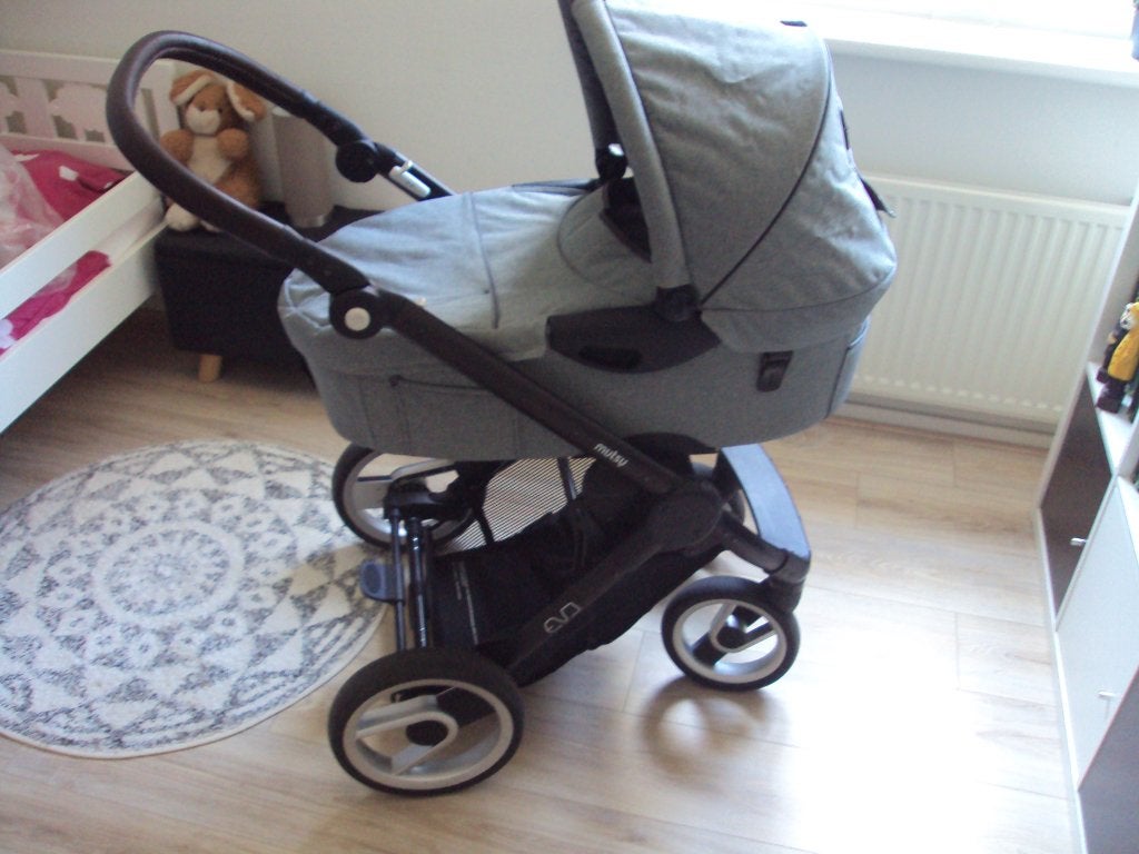 Kinderwagen Mutsy, Ophalen, Zo goed als nieuw, Combiwagen, Mutsy