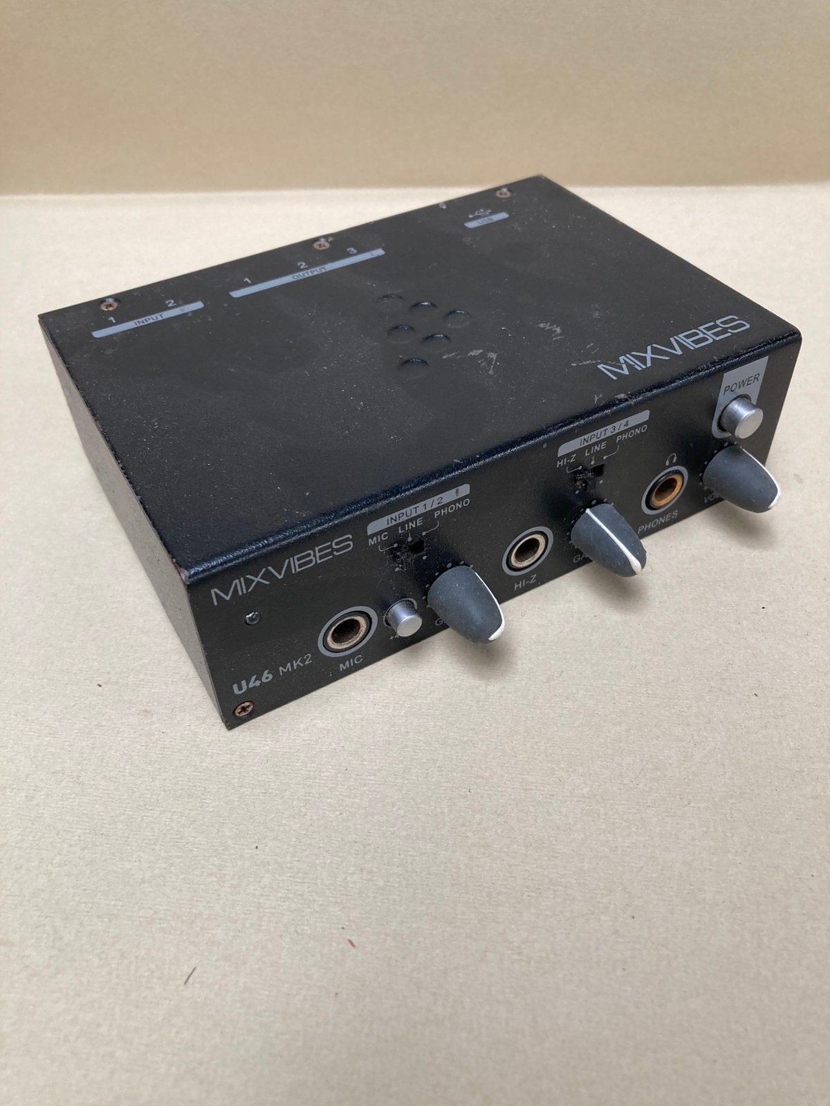 Mixvibes U46 MK2 mobile audio interface, Muziek en Instrumenten, Mengpanelen, Ophalen, Zo goed als nieuw