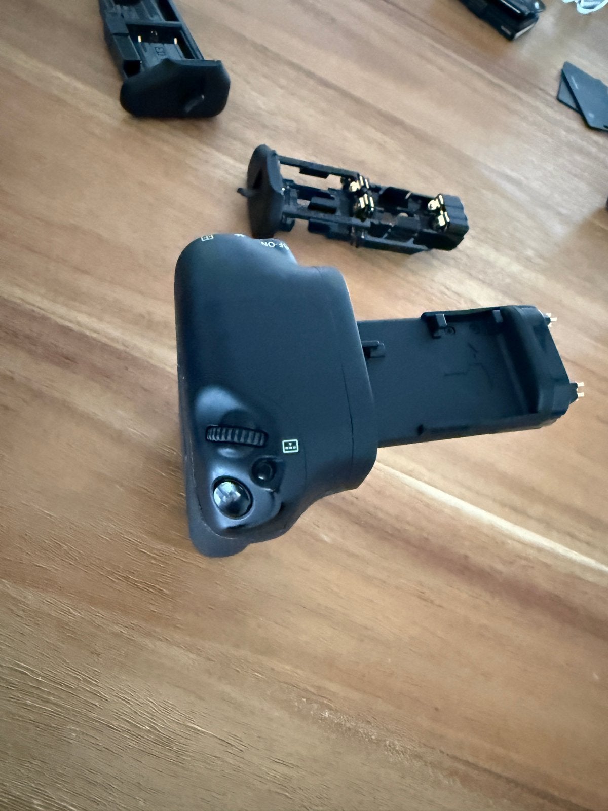 Canon BG-E14 batterijgrip EOS 70D/80D, Ophalen, Zo goed als nieuw