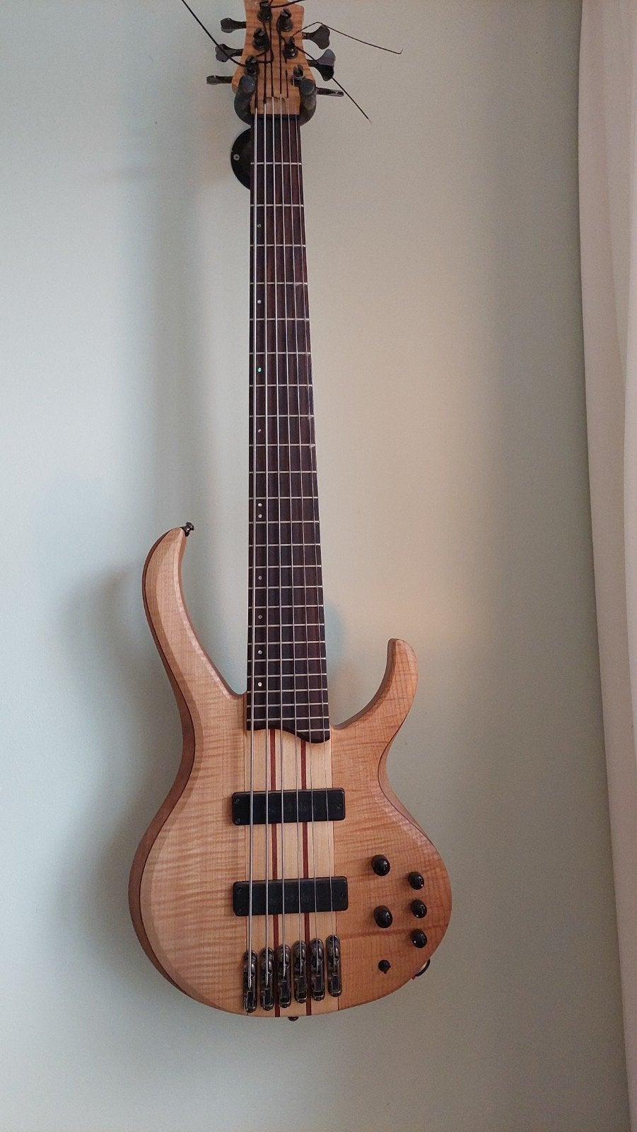 Ibanez BTB 1306 - Perfecte Staat - Ruil mogelijk!, Ophalen, Zo goed als nieuw, Elektrisch, 6-snarig
