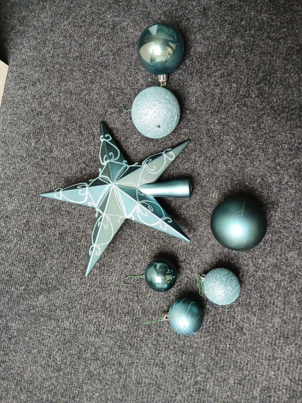 Blauwe kerstballen inc piek, Diversen, Ophalen, Zo goed als nieuw