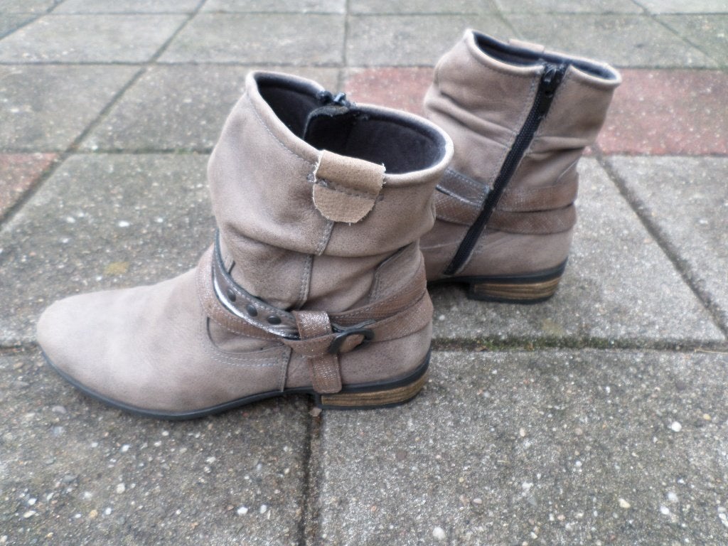 Bruine natuform comfort laarzen maat 37, Kleding | Dames, Bruin, Lage of Enkellaarzen, Ophalen of Verzenden, Zo goed als nieuw
