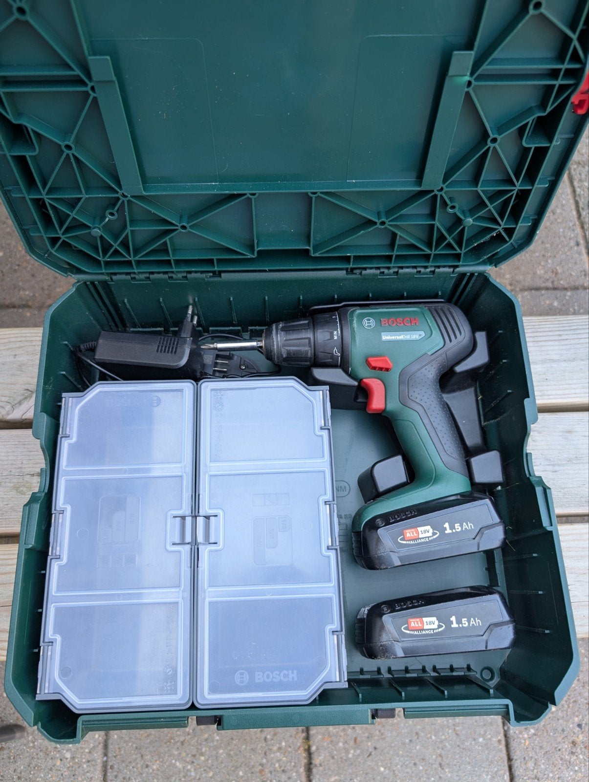 Bosch UniversalDrill 18V Accuschroefboormachine, Ophalen, Boor- en Schroefmachine