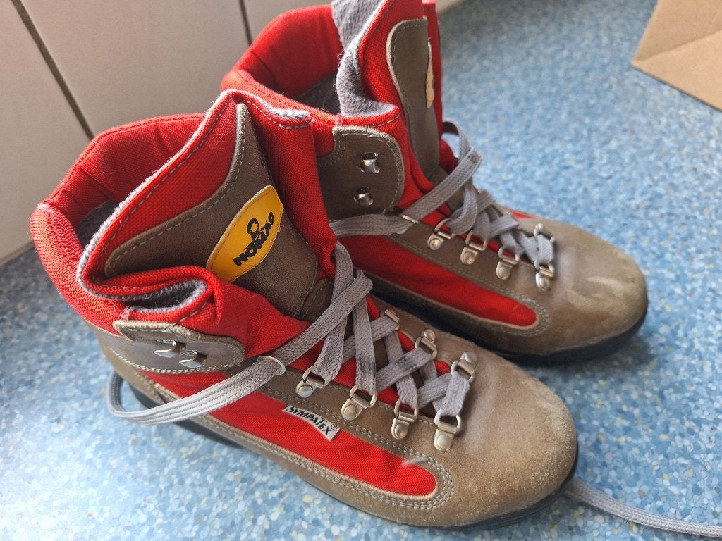 Hiking schoenen maat 40, Ophalen, Bruin, Nomad, Wandelschoenen