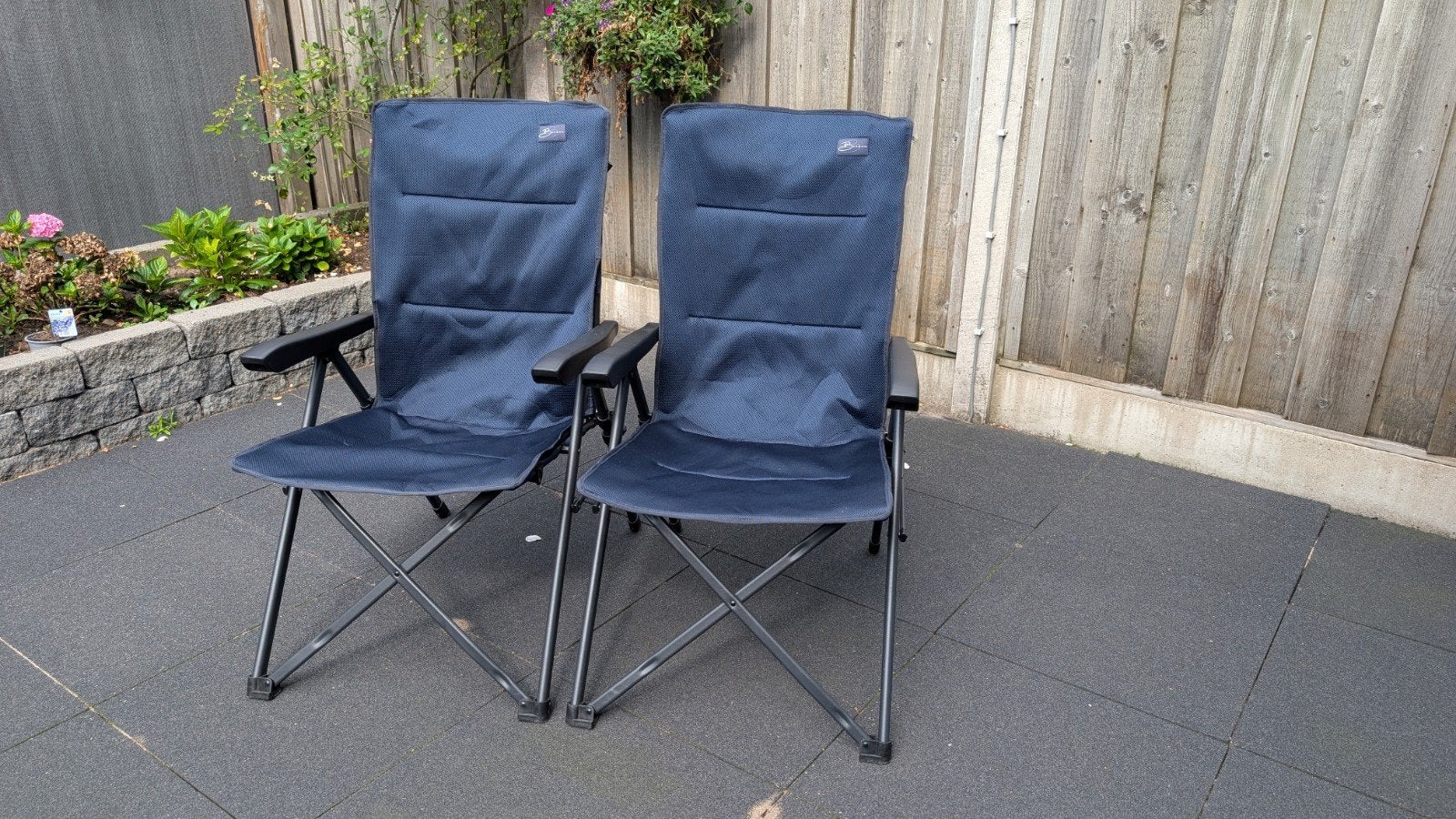 Bardani Kampeerset: 2 Stoelen + Tafel + Extra Stoel, Caravans en Kamperen, Kampeermeubelen, Ophalen, Gebruikt, Campingstoel