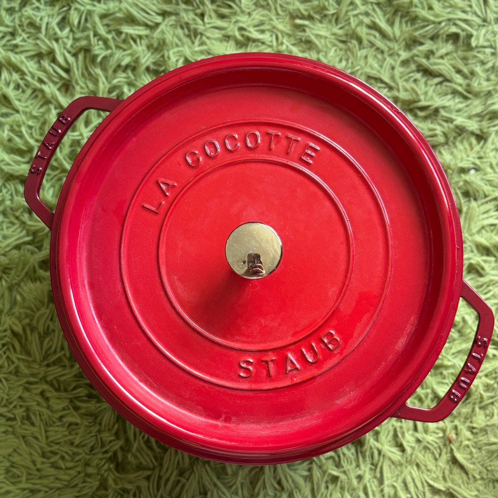 Staub braadpan 28cm in goede staat, Ophalen of Verzenden, Gebruikt, Gietijzer