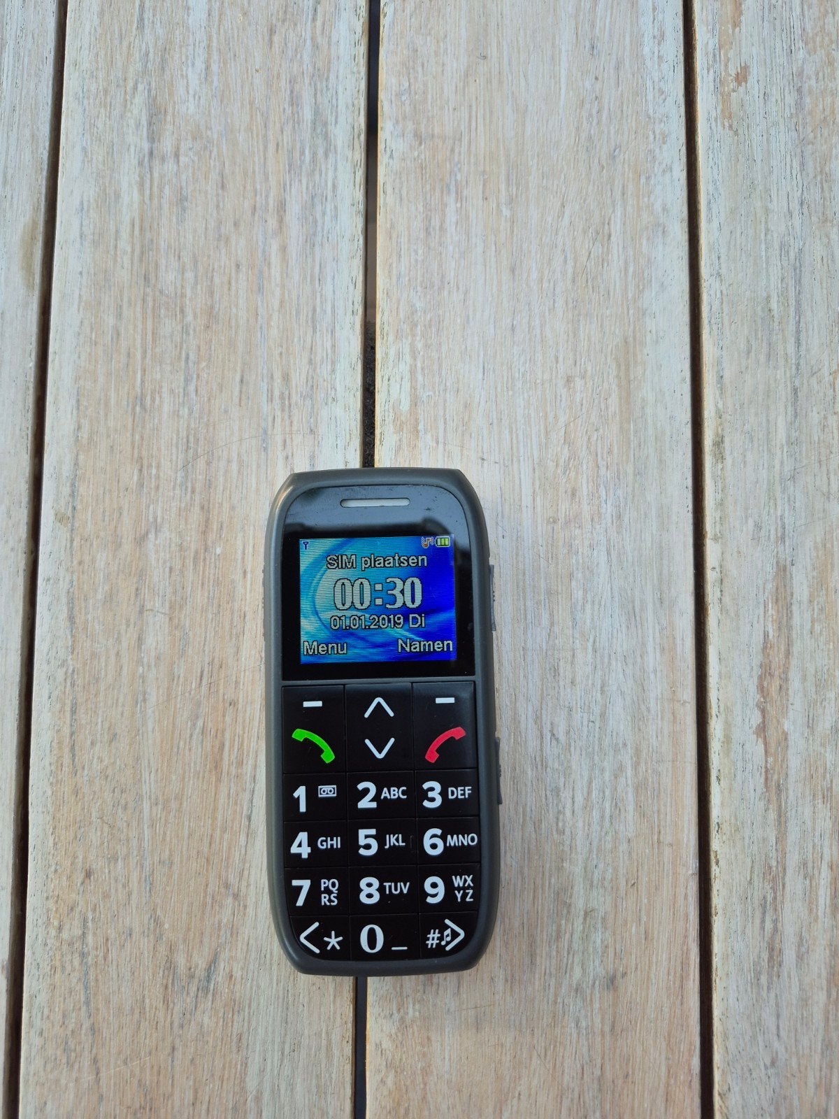 Fysic seniorentelefoon met SOS-knop, Geen camera, Ophalen of Verzenden, Zo goed als nieuw, Klassiek of Candybar