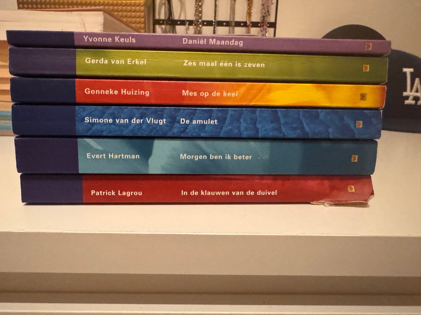 Set van 6 boeken: Yvonne Keuls, Simone van der Vlugt e.a., Ophalen of Verzenden, Gelezen, Nederland