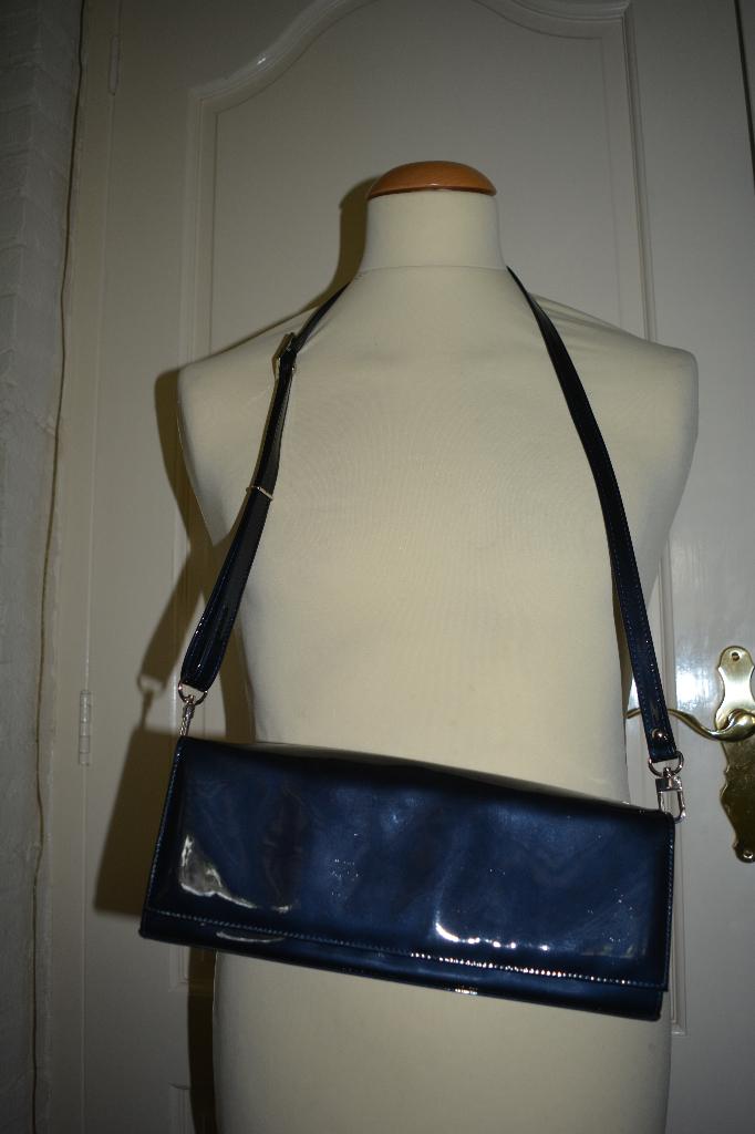 Peter Kaiser, donker blauw lakleren clutch/tasje, Ophalen of Verzenden, Nieuw, Blauw, Schoudertasje