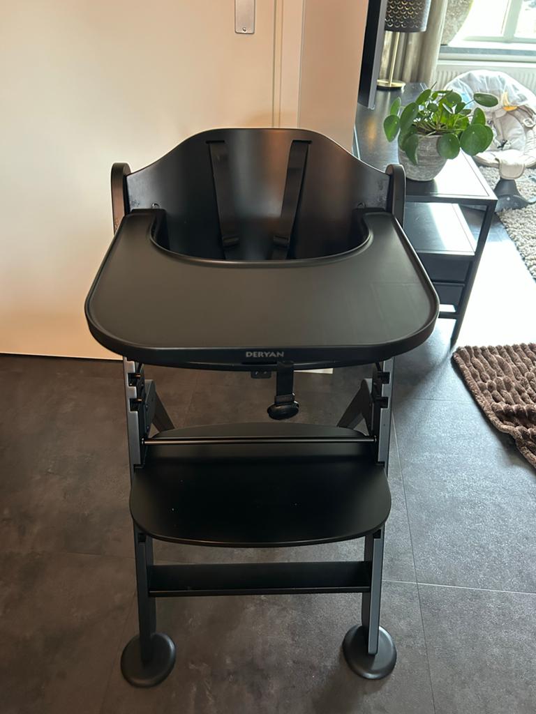Kinderstoel + new born seat / bouncer, Ophalen, Zo goed als nieuw, Meegroeistoel, Gordel(s)