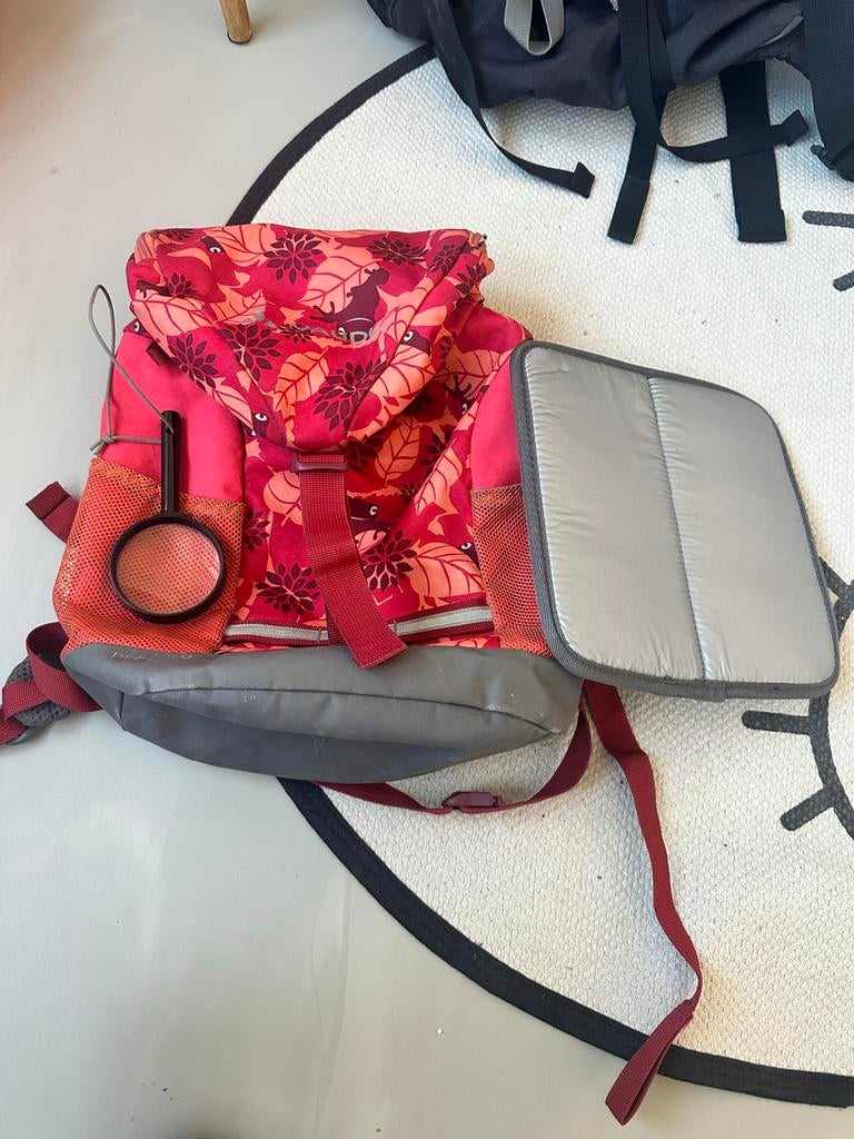 Vaude Pecki Kinder Rugtas 10L met regenhoes en zitkussen, Overige merken, Gebruikt, Ophalen of Verzenden, Minder dan 25 cm