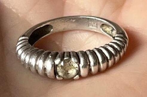 Zilveren Ring - Zilvergehalte 935, Ophalen of Verzenden, Zilver, Zilver, Dame