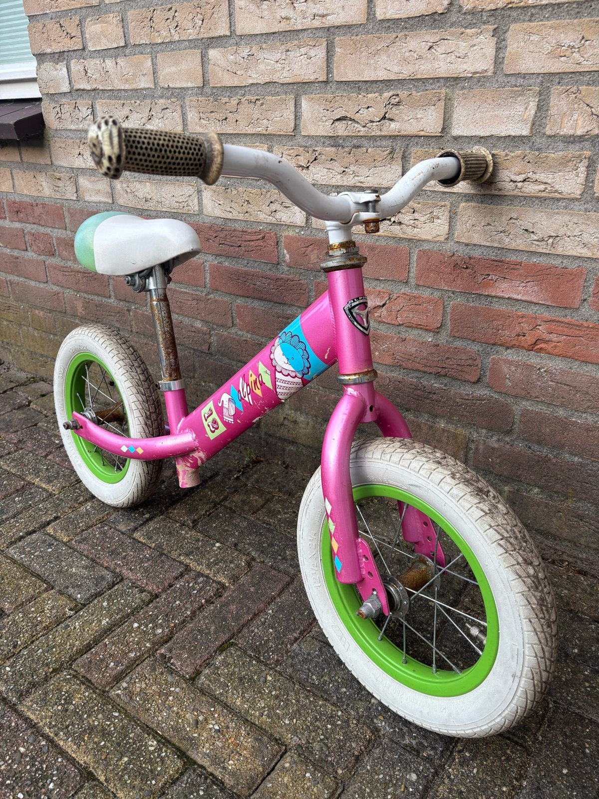 Roze loopfiets voor kinderen - 12,5 inch wielen, Ophalen, Gebruikt, Minder dan 16 inch
