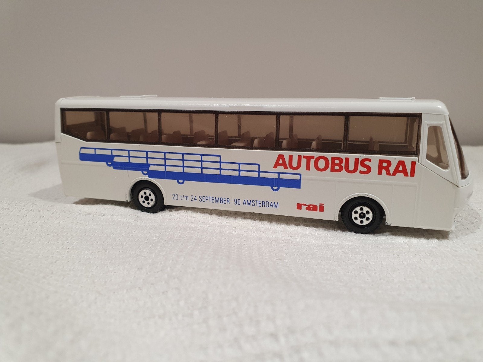 Efsi Bova Futura FHD12 Autobus Rai 1990 bus 1:87, Ophalen of Verzenden, Gebruikt, Bus of Vrachtwagen, Efsi