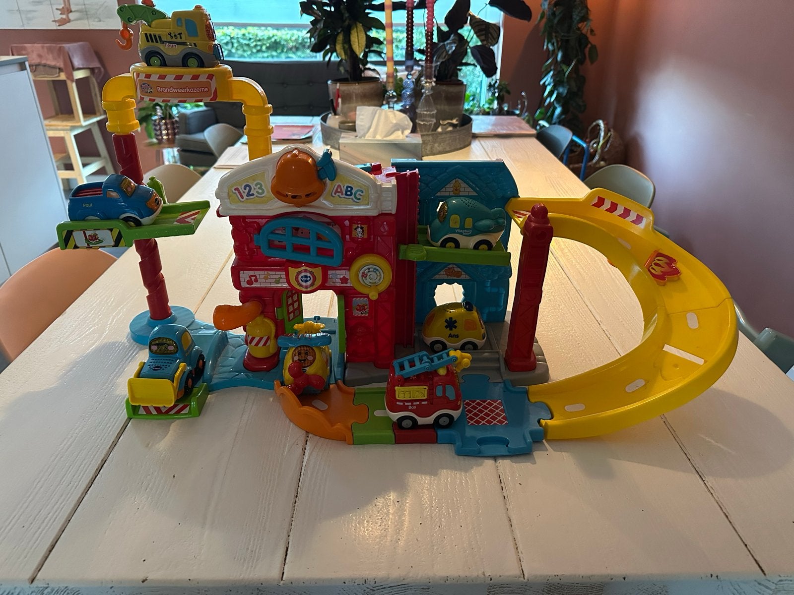 Vtech Toet Toet Auto's Brandweerkazerne met 7 auto's, Kinderen en Baby's, Ophalen, Gebruikt, 2 tot 4 jaar