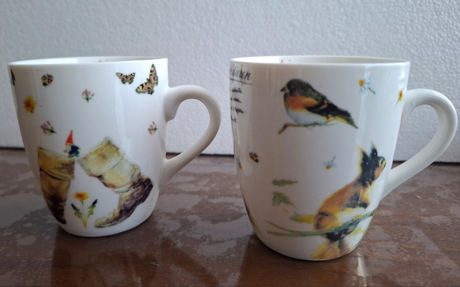 2 leuke mokken van Rien Poortvliet, zo goed als nieuw, Huis en Inrichting, Keuken | Servies, Overige merken, Landelijk/Boerenbont
