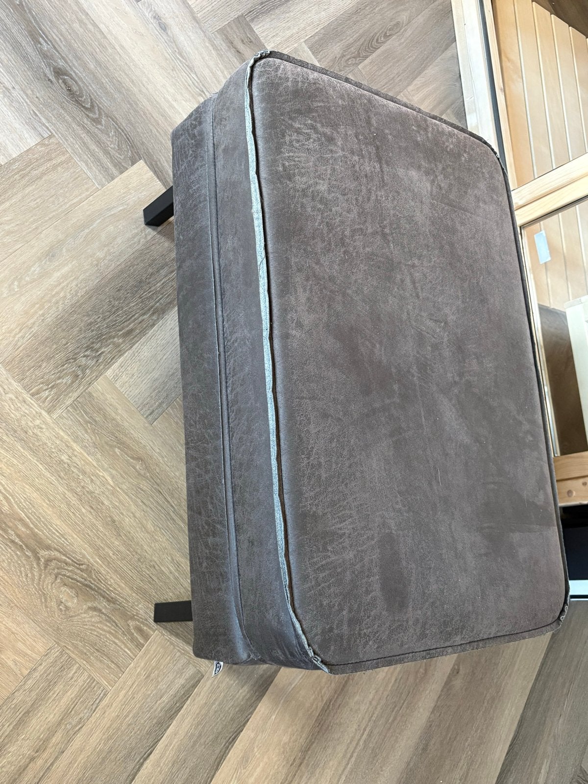 Be Pure Home Rodeo Hocker - Beschadigd door kat, Ophalen, Gebruikt, 75 tot 100 cm, Stof