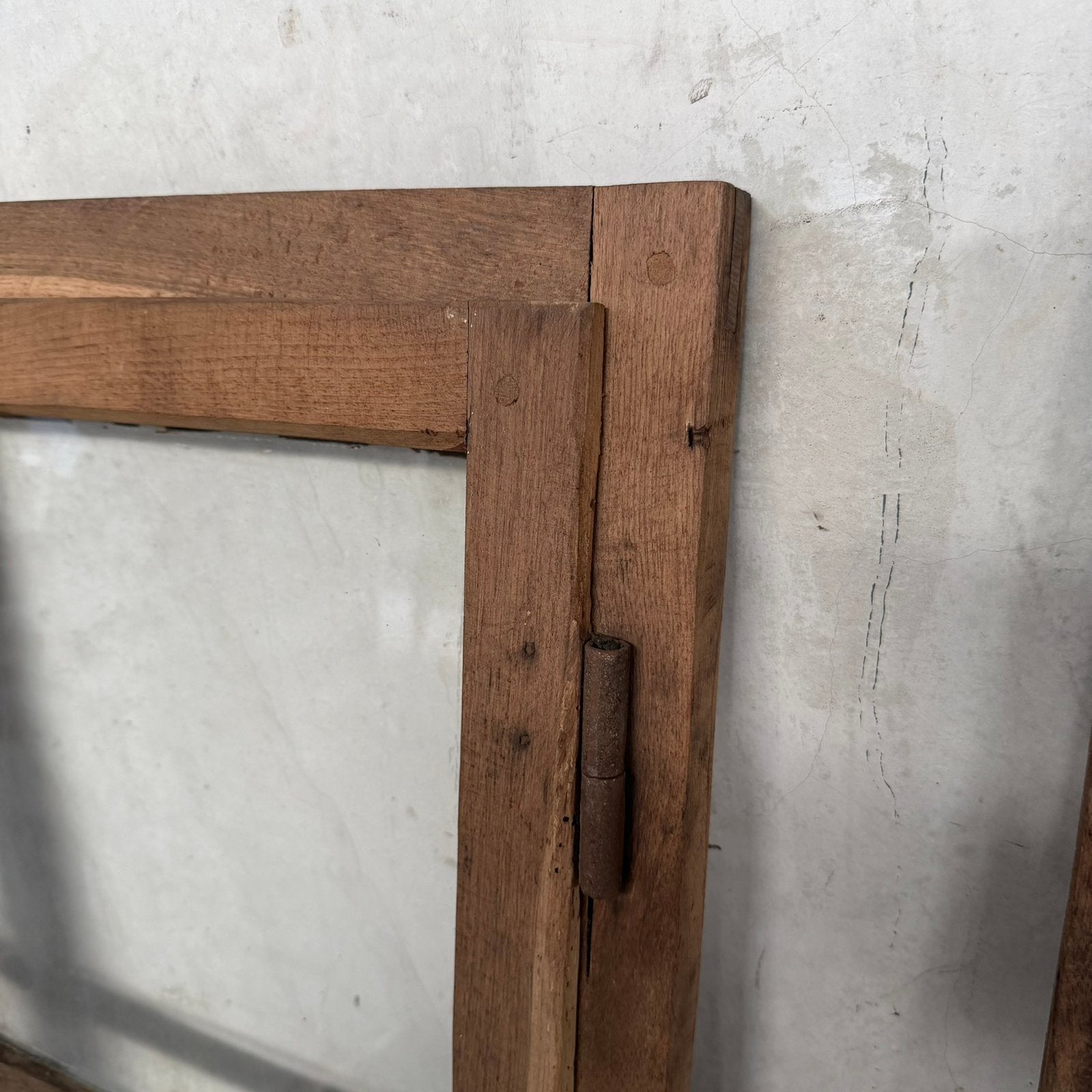 Antieke ramen, oud raam, draairaam, vintage houten raam, Ophalen