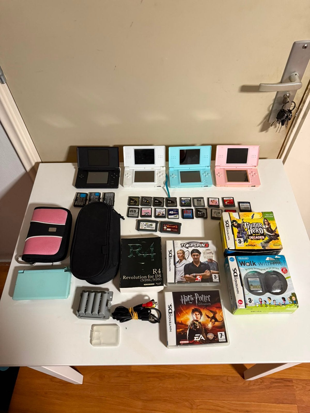 Nintendo DS Collectie 4X DS Lite / 20 Games & Meer, Ophalen of Verzenden, Zo goed als nieuw, DS Lite