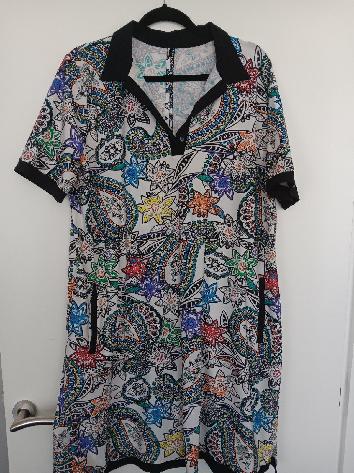 Te Koop: PLUS BASICS Tuniek. Mt. 48. Travelstof.  (J-157), Plus Basics, Meerkleurig, Blouse of Tuniek, Ophalen of Verzenden