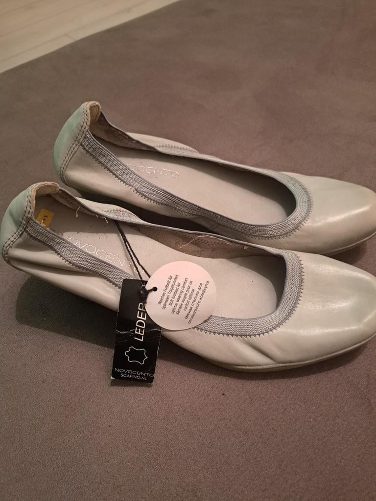 Nieuwe leren ballerina's, maat 39 (valt klein), Overige kleuren, Nieuw, Novocento, Ballerina's