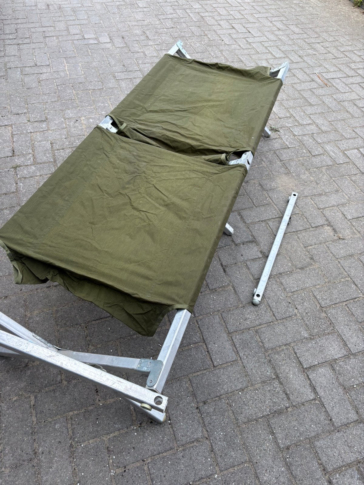 Origineel US Army Militair Opvouwbaar Veldbed Aluminium, Verzamelen, Militaria | Algemeen, Verzenden, Landmacht, Amerika