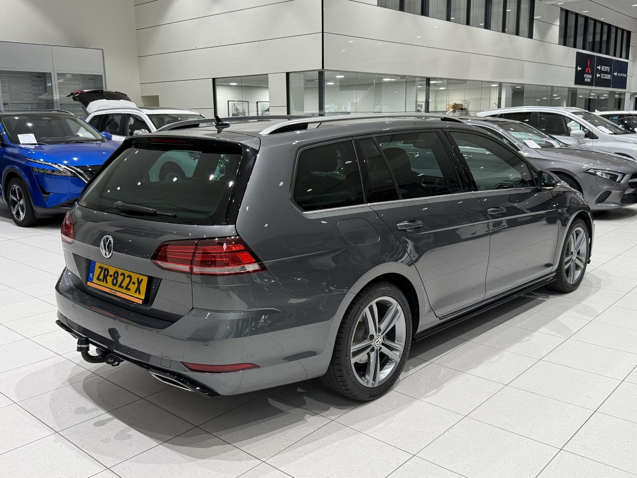 Volkswagen Golf Variant 1.5 TSI Highline Business R-line | T, Auto's, 4 cilinders, 150 pk, 690 kg, Golf Variant