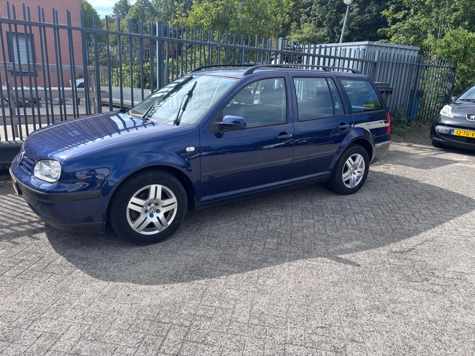 Volkswagen Golf 1.6 Variant 77KW 2002 Blauw, 4 cilinders, Blauw, Handgeschakeld, 1598 cc