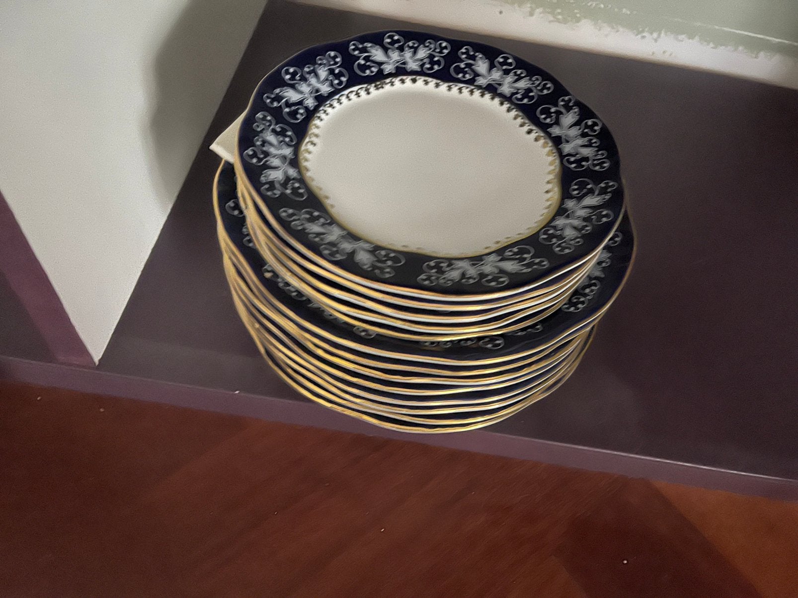 ZSOLNAY SERVIES, blauw met gouden randje, Ophalen