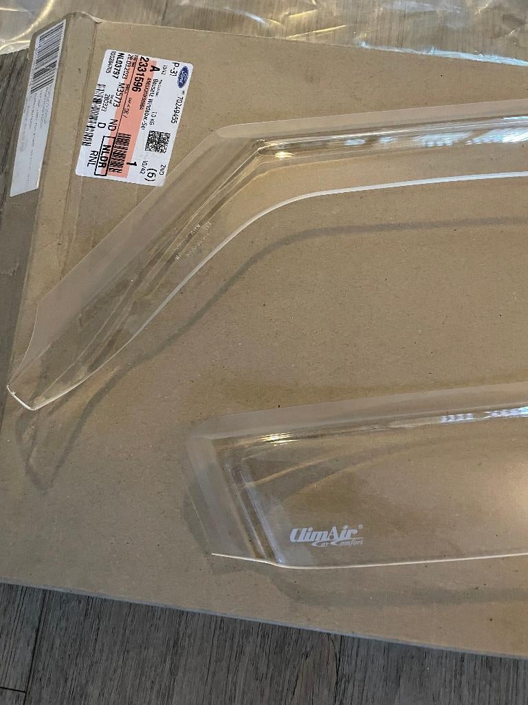 ORIGINELE FORD 2331596 FOCUS CLIMAIR WINDDEFLECTORS VOORKANT, Ophalen of Verzenden, Nieuw