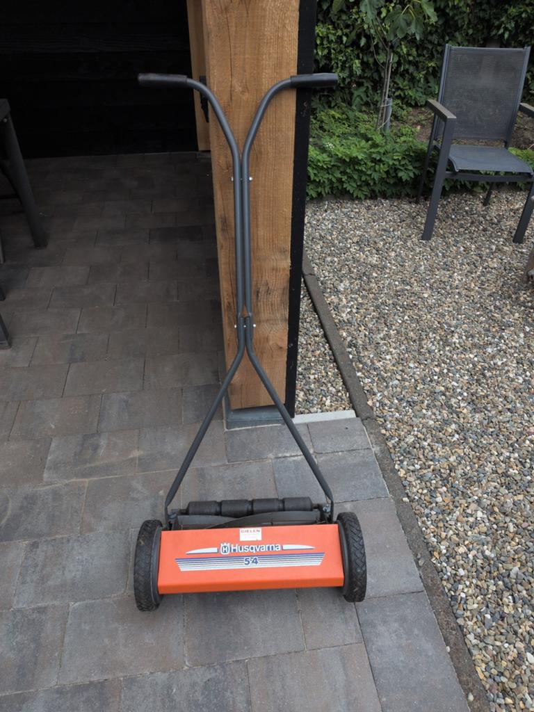 Husqvarna 54 hand grasmaaier, Tuin en Terras, Grasmaaiers, Kooimesmaaier, Ophalen, Gebruikt
