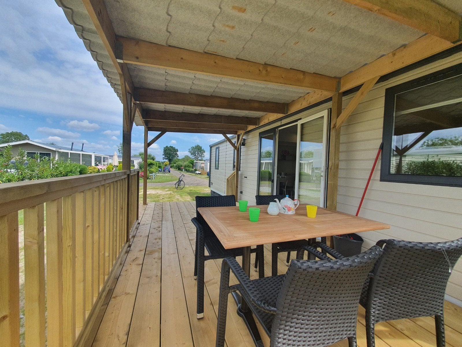 Nieuw chalet op jaarplaats IRM Capucine 2026 compleet