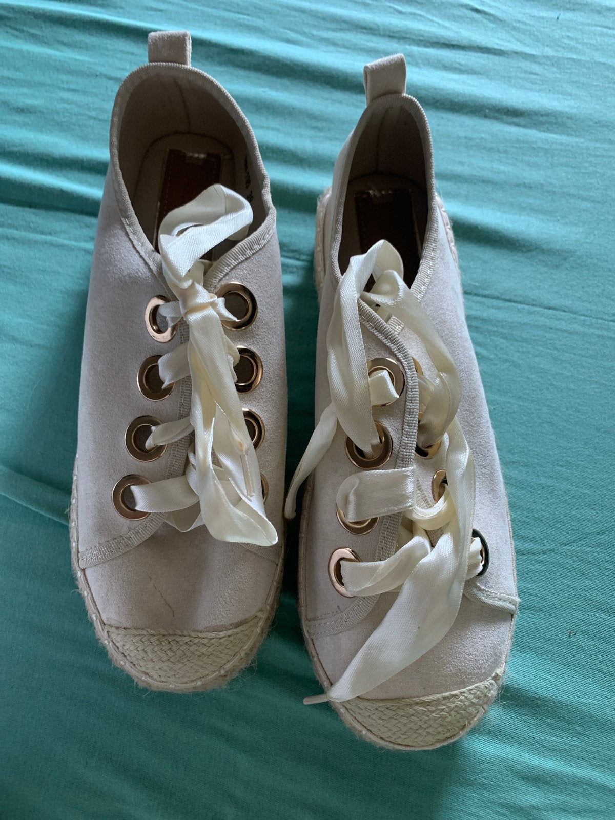 Lucky Shoes Espadrilles - Beige, Maat 39, Ophalen of Verzenden, Zo goed als nieuw, Beige, Espadrilles of Moccasins