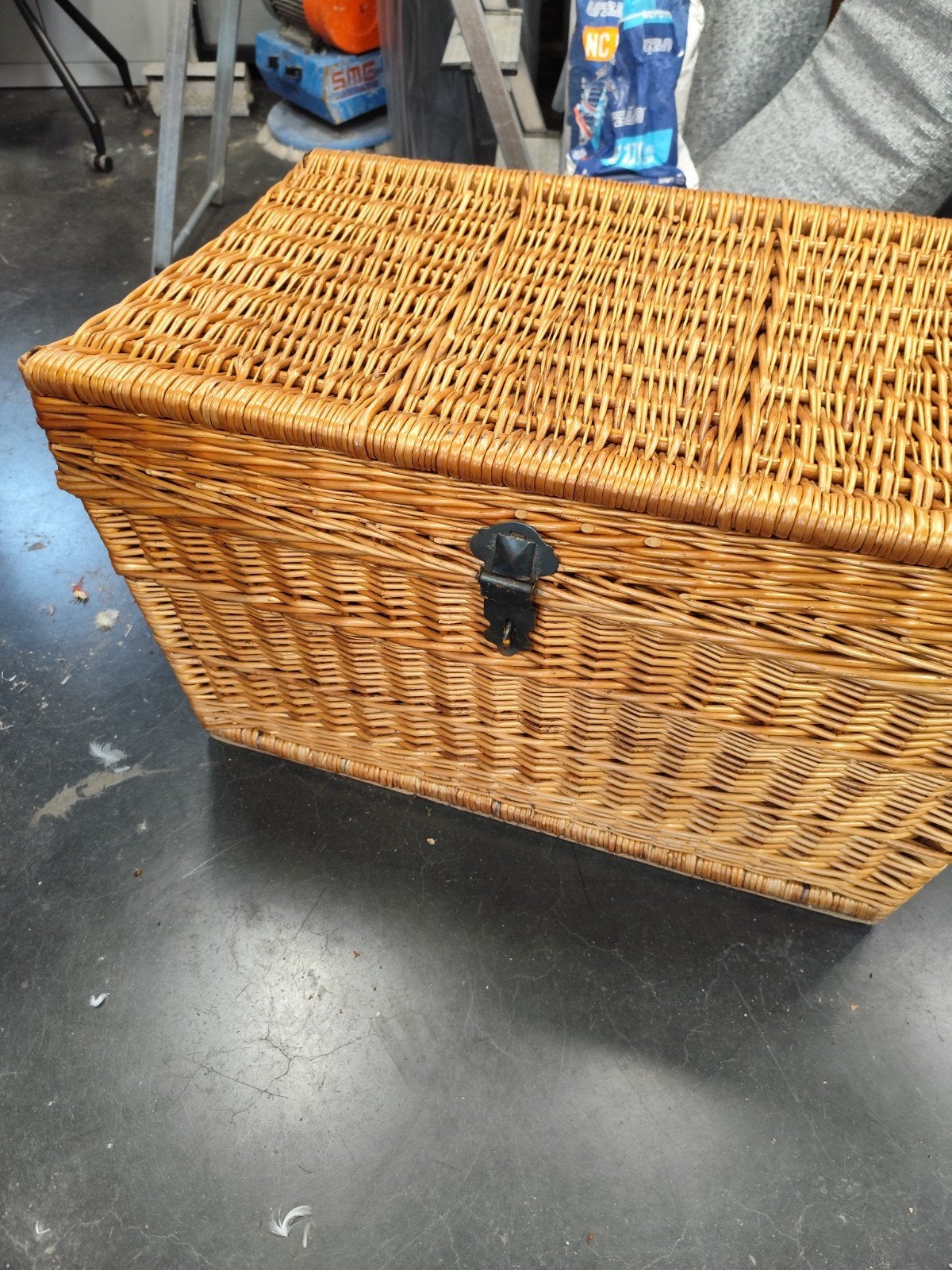 Rieten mand, Huis en Inrichting, Woonaccessoires | Kisten, 50 tot 100 cm, Ophalen of Verzenden, Zo goed als nieuw, Minder dan 50 cm
