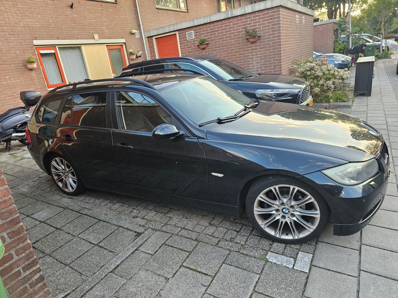 BMW 3-Serie 2.0 318 I Touring 105KW AUT 2008 Zwart, Automaat, 1995 cc, 1435 kg, Zwart