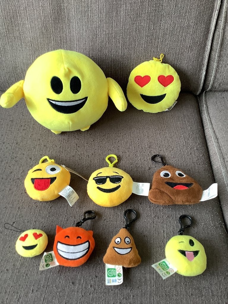 9 verschillende Emoji knuffels knuffeltjes  5,- voor alle 9, Ophalen of Verzenden, Zo goed als nieuw, Overige typen