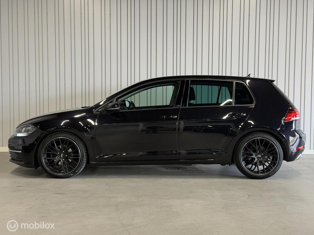 Volkswagen Golf 1.0 TSI Highline IQ drive nieuwe distributie, Gebruikt, Euro 6, 1165 kg, 116 pk