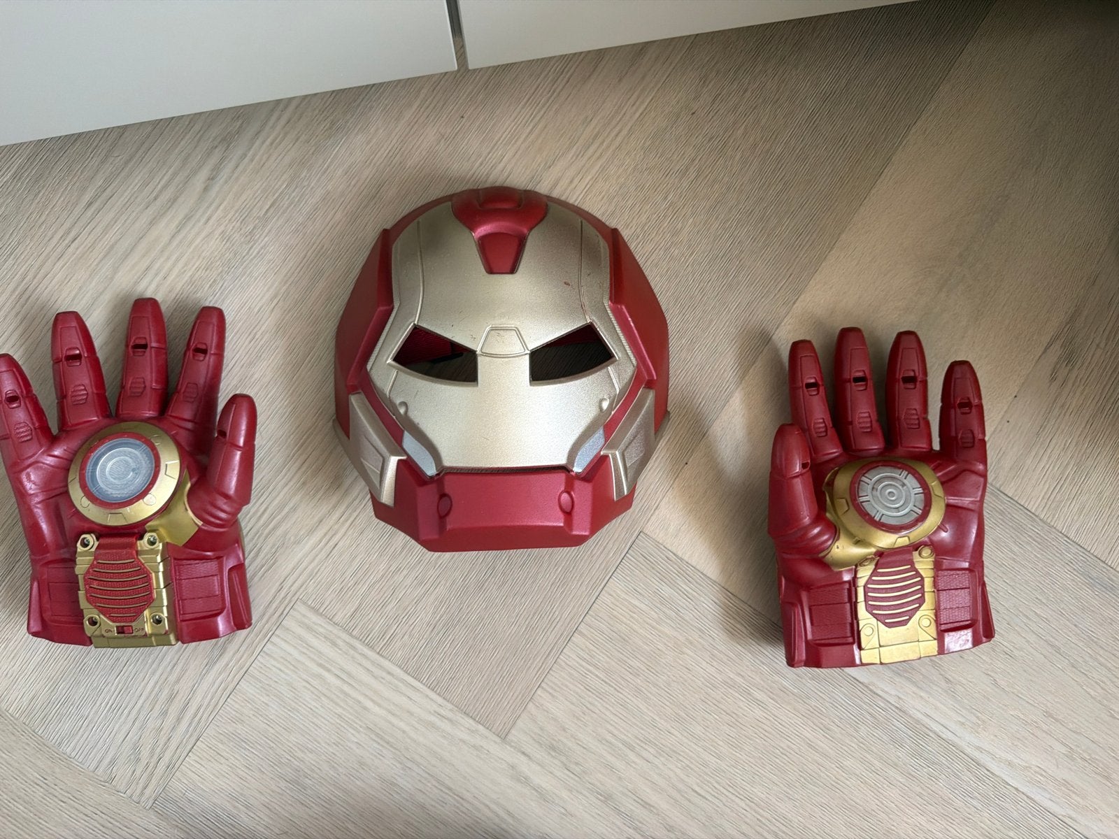 Iron Man Speelset: Masker & Handschoenen met Licht & Geluid, Ophalen of Verzenden, Gebruikt