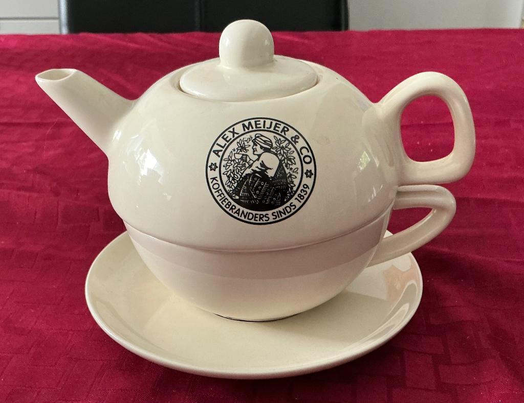 vintage Alex Meijer & Co tea for one theepot en kop, Huis en Inrichting, Nieuw, Ophalen of Verzenden, Overige materialen, Beige