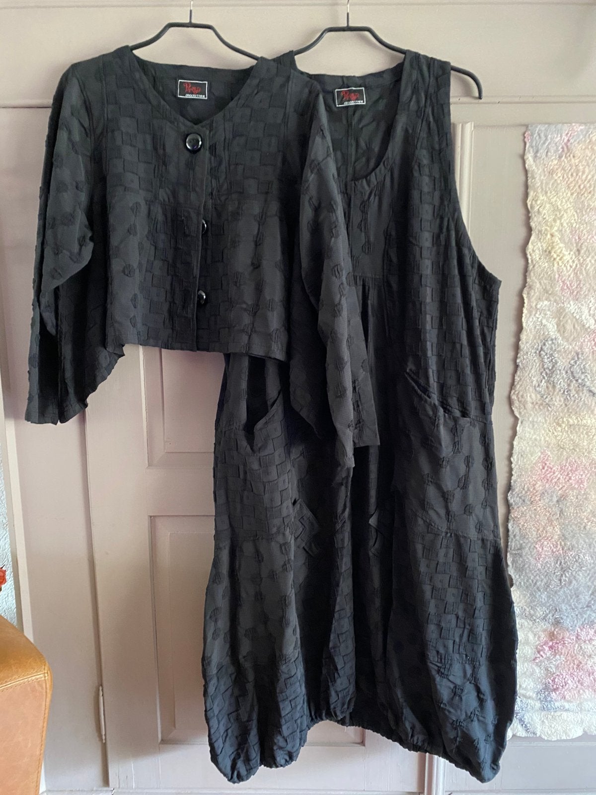 Prachtig nieuw zwart set Prisa mt. OS, Kleding | Dames, Blouses en Tunieken, Ophalen of Verzenden, Nieuw, Zwart