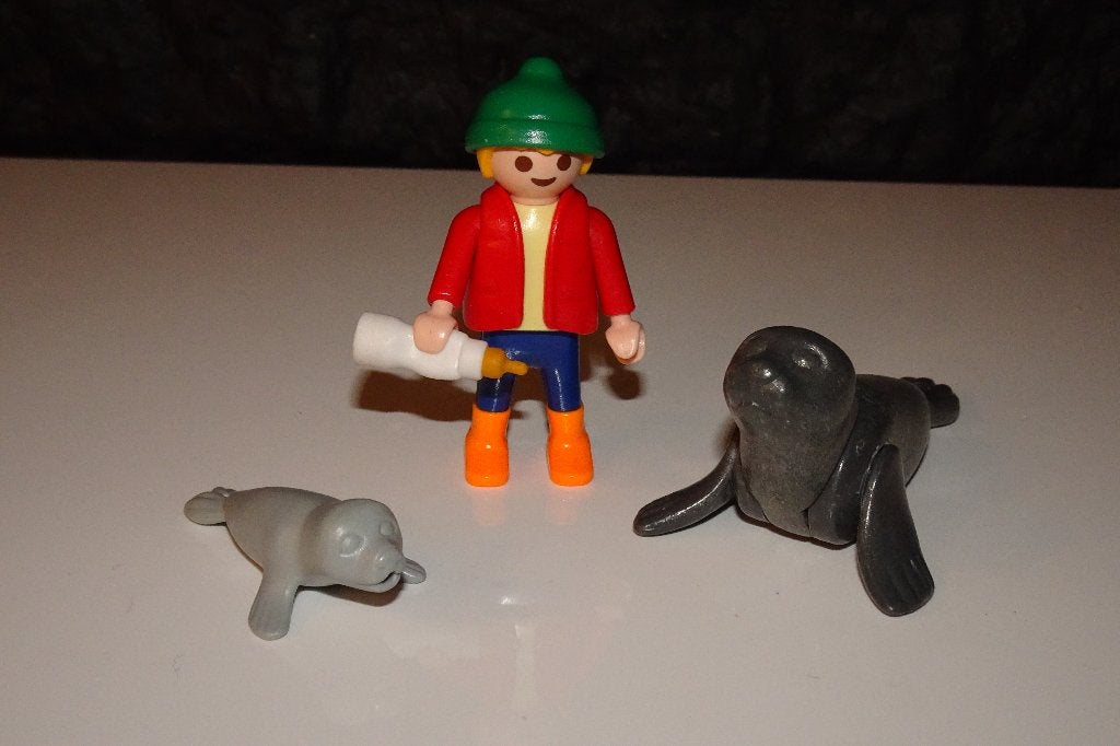07 - Kind met zeehonden 4660, Ophalen of Verzenden